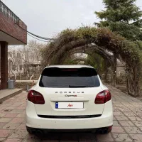 پورشه کاین v6