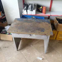 میز آهنی کشو دار