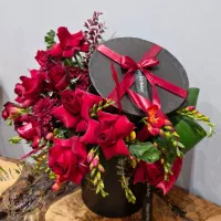 باکس گل با بهترین گل رز|گل و گیاه طبیعی|قم, باجک سه|دیوار