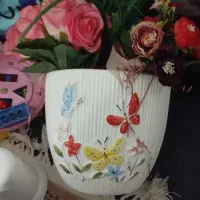 گلدون مصنوعی سالم