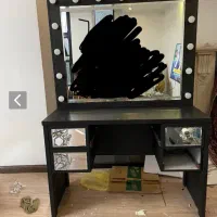 میز آرایش یا توالت