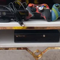 ایکس‌باکس سوپراسلیم با کینکت