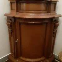 بوفه ویترین دار از چوب گردو با منبت کاری|بوفه، ویترین، کنسول|ری, علایین|دیوار