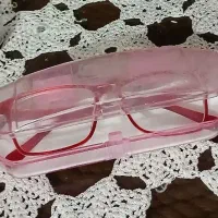 عینک صورَتی ‌. زِرشکی . فریم اسپورت طبی سلبریتی