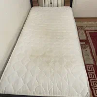 تخت نوجوان