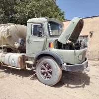 ماشین آب پاش
