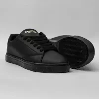 ونس برشکا مشکی سایز ۴۴ و ۴۲