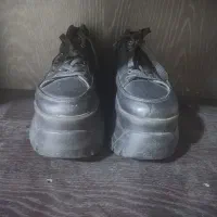 کفش زنانه و پسرانه