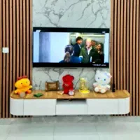 میز تی وی دیواری