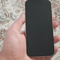 اپل iPhone 13 با حافظهٔ ۱۲۸ گیگابایت