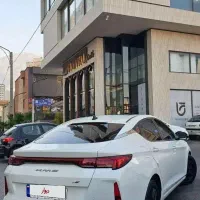 کی ام سی j7 مدل ۴۰۲بسیار تمیز عروسک.معاوضه هم دارم|خودرو سواری و وانت|شیراز, معالی‌آباد|دیوار