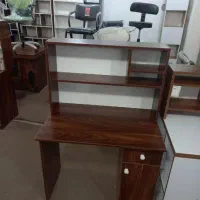 میز تحریر کتابخانه دار مینیمال
