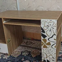 میز کامپیوتر و کمد لباس