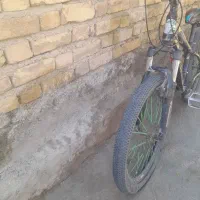 دوچرخه|دوچرخه، اسکیت، اسکوتر|خزل, |دیوار