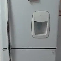 یخچال درحدنو