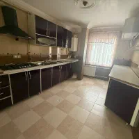 منزل دوطبقه سه نبش تجاری مسکونی