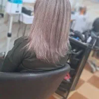 میکاپ و شنیون و رنگ مو و اصلاح درمنزل مشتری|خدمات آرایشگری و زیبایی|قم, الغدیر|دیوار