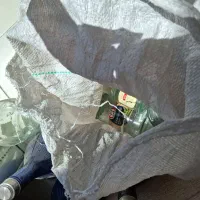 تعدادی شیشه های مربا خوری وترشی خوری|ظروف نگهدارنده، پلاستیکی، یک‌بارمصرف|تهران, دربند|دیوار