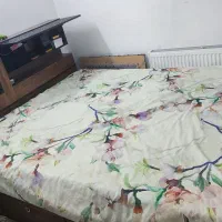 تخت دونفره به همراه تشک