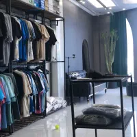 فروشنده آقا