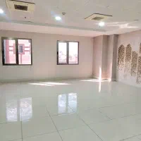 اجاره دفتر 135 متری در عتیق/خ امام/ چهارراه منصور