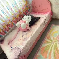 ست تخت وکمد وفرش