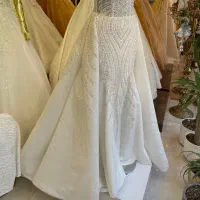 یک دست لباس عروس نو تازه دوخت