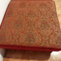 پاف محکم قرمز رنگ