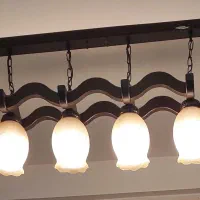 لوستر ۴ شعله جنس چوب