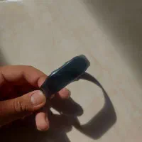 ساعت مچی مشکی نیاز به تعمیر