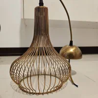 لوستر سقفی فلزی، در جد آکبند