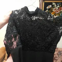 تعدادی مانتو و پیراهن مجلسی تمیز قیمت مناسب|لباس|رشت, گلسار|دیوار