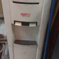 آبسردکن و آبگرمکن دفتری