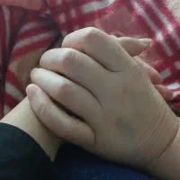 استخدام پرستار سالمند