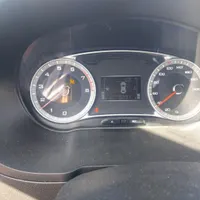 کوییک GXR تیپ L، مدل ۱۴۰۴