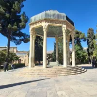 گارگاه زیست با حافظ