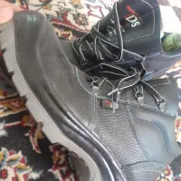 پوتین ۶۰۰. سایز ۴۲