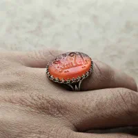 انگشتر نقره با عقیق حکاکی