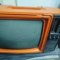 تلویزیون قدیمی سالم مخصوص دکورومغازه و منزل