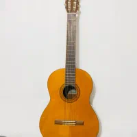 گیتار یاماها c40