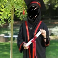 کرایه لباس و تابلو فارغ‌التحصیلی