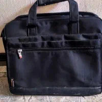 گوشی و کیف دستی