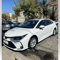 تیوتاکرولا ۱۸۰۰هیبرید صندلی چرم