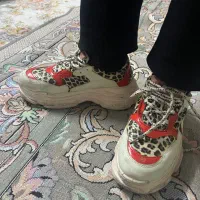 کتونی حراج همش باهم ۱۵۰تومان