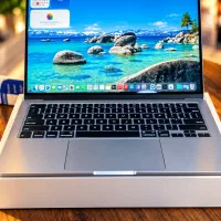 مک بوکmacbook air m4/16/256 سایکل۱۱۴باجعبه