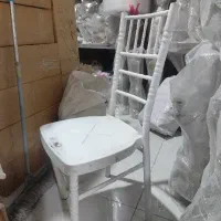 صندلی شیواری سفید کارکرده تالار