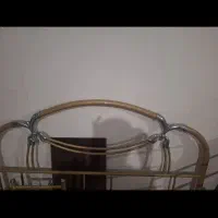 یک عدد کمد ایستاده  و یک عدد تخت خواب دونفری فلزی|جاکفشی، کمد، دراور|رشت, حومه رشت|دیوار