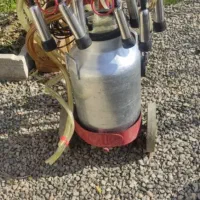 شیردوش دوواحده|ماشین‌آلات صنعتی|بشاریات, |دیوار