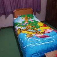 تخت کمدومیز تحریر