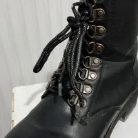 پوتین دسته دوم دور دوزی شده تمیز